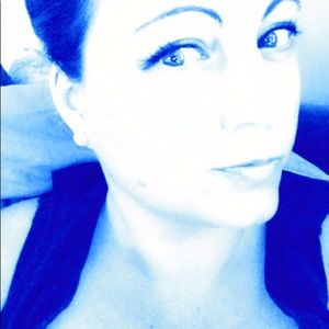 Meet your Posher, Candace